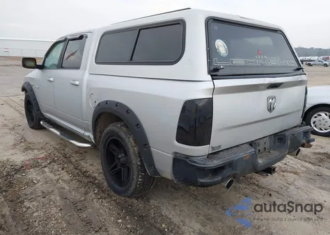 2010 Dodge Ram 1500 Slt/Sport/Trx z USA, uszkodzony, nr VIN 1D7RB1CT4AS121414